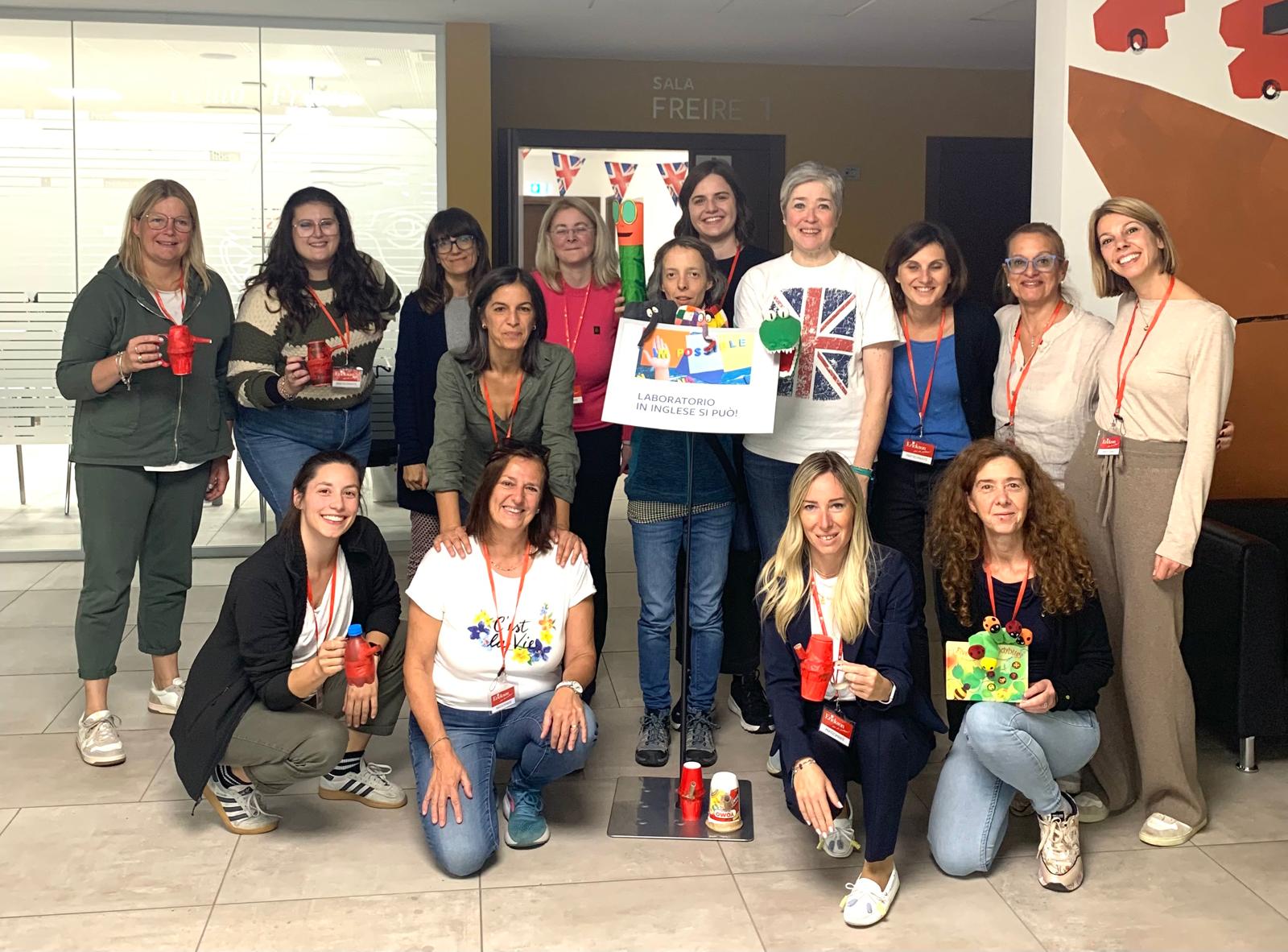 Gruppo di docenti al corso di formazione "In inglese si può!" realizzato con Erickson